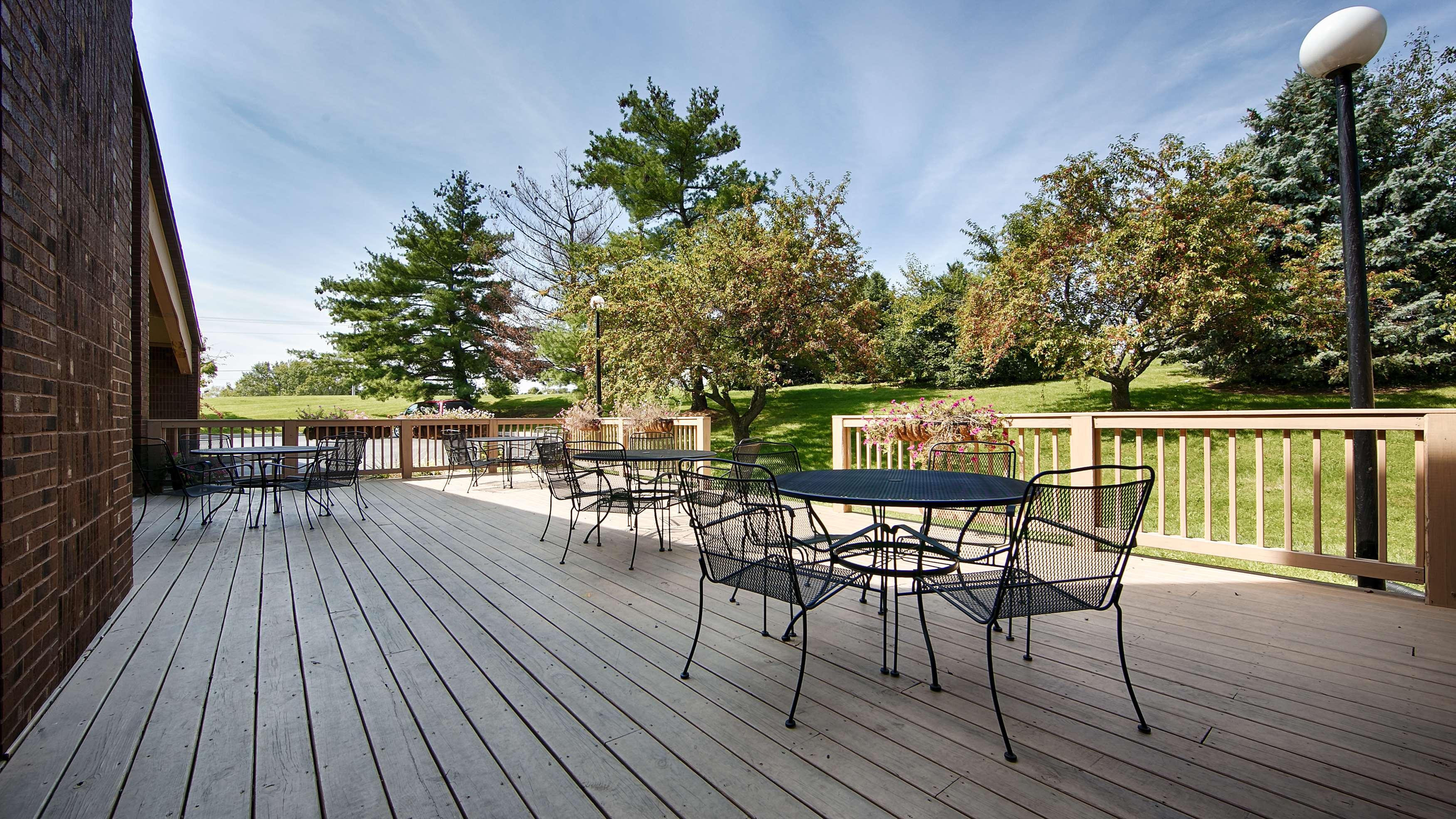 Best Western Shelbyville Lodge Экстерьер фото